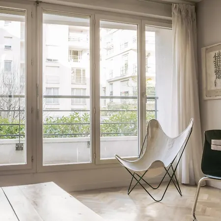 Guestready - De Charme Près Du Buttes Chaumont Appartamento